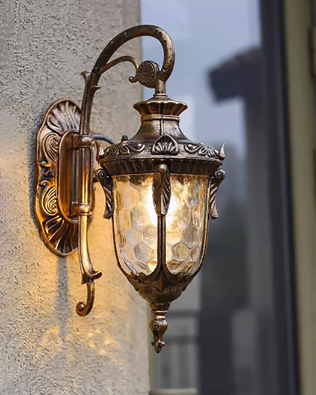 IP65 Ribbed Glass Outdoor Wall Light