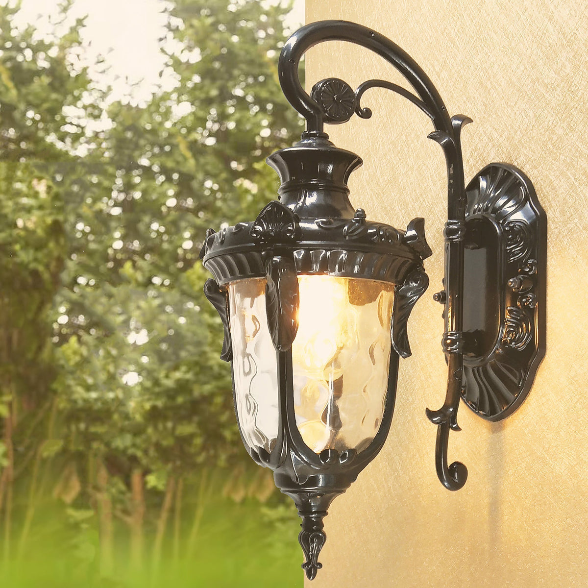 IP65 Ribbed Glass Outdoor Wall Light